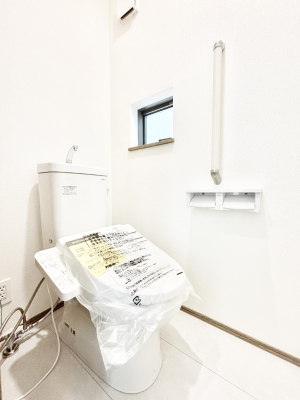 �g�C�� �g�C���͈��S�̂Q�ӏ��I���̃o�^�o�^������S�ł��B