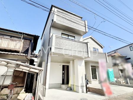 ���n�O�ώʐ^ �������ꂽ�O�ρA�㎿�ȏZ��Ԃ��L���鎺���͉i�����S���ĉ߂�����Z���ł��B