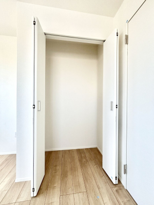 ���[ �����Ղ�̎��[�X�y�[�X�ŉ��K�ɕ�点���� 