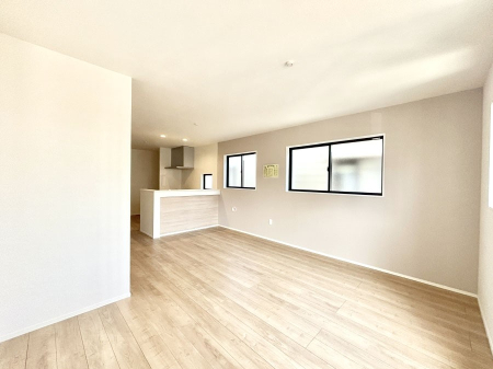 ���r���O �Z�ޕ��̌��������o�����A�C���e���A���l����̂��y���݂ȃ��r���O�ł��I 