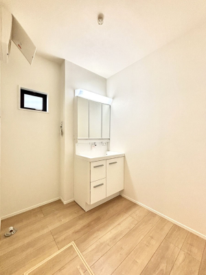 ���ʑ�E���ʏ� ���邢���ʏ��͖����̐g�x�x���y�����ł����Ⴂ�����ł��B