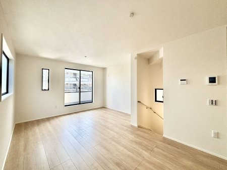 ���̑����� ���r���O�K�i���Ƒ��̏Ί�Ɖ�b���Ȃ��ł���܂�  