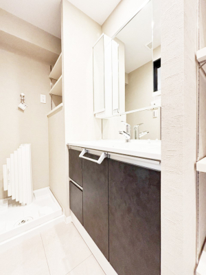 ���ʑ�E���ʏ� ������������ʉ��ώ��Œ��̐g�x�x�����K