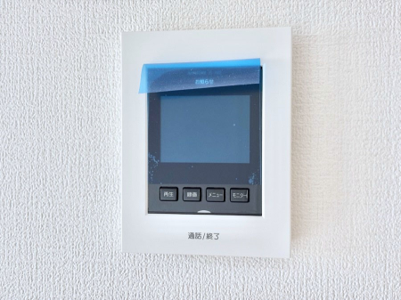 ���̑����� TV���j�^�[�t�C���^�[�t�H�����t���Ă��ăZ�L�����e�B�[��