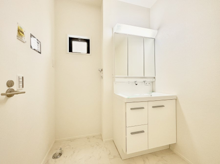 ���̑� ��Ƃ�̐��ʃX�y�[�X�Œ��̐g�x�x�����N���N