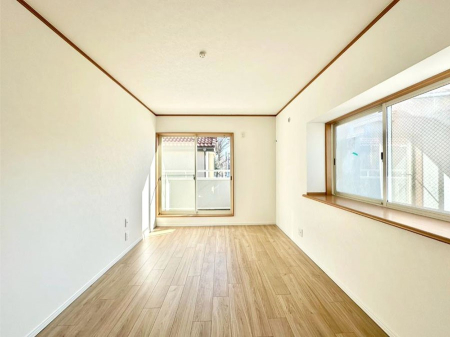 ���̑����� �o���R�j�[���J�������v���X���Ă����m��