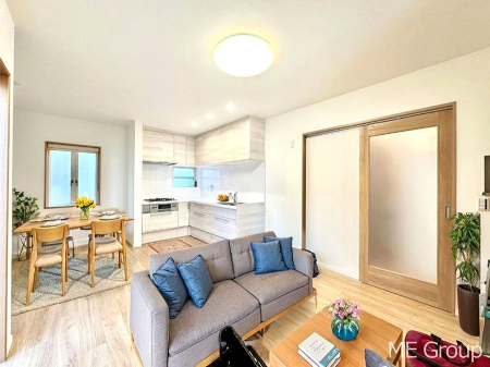 ���r���O ���Ƒ��̓��₩�Șb�����ŕ�܂�閾�邢���r���O  ���Ƌ��CG�ł�