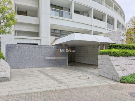 �G���g�����X -