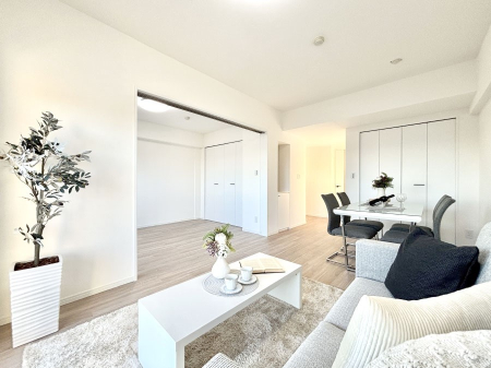 ���r���O �������������͋C�̂k�c�j�͉Ƒ��݂�Ȃ̉��K���