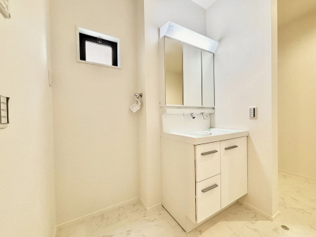 ���ʑ�E���ʏ� ���邢���ʏ��͖����̐g�x�x���y�����ł����Ⴂ�����ł��B