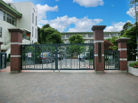 ���ӊ� ���w�Z 800m �������܎s����Տ��w�Z