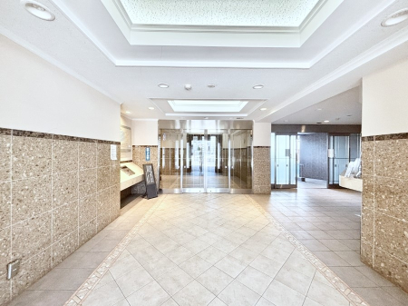 �G���g�����X �������������͋C�̃G���g�����X