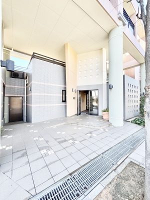 �G���g�����X �������������͋C�̃G���g�����X