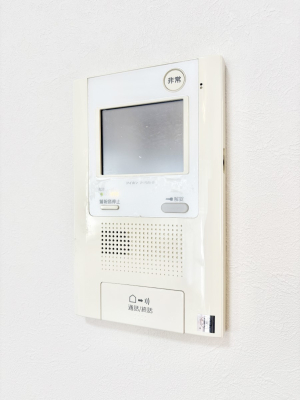 ���̑����� TV���j�^�[�t�C���^�[�t�H�����t���Ă��ăZ�L�����e�B�[��  