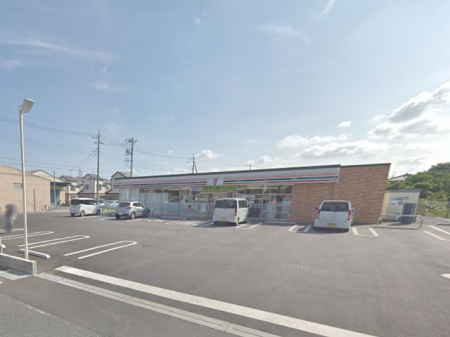 ���ӊ� �R���r�j 300m �Z�u��-�C���u�������k�J�Q���ړX