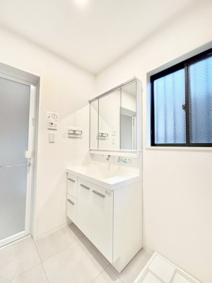 ���̑� �g�x�x���X���[�Y�ɂ����Ȃ���E�ߏ�B  