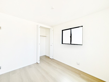 �q������ ���q���܂̂������Ƃ��Ă��I�ߗނ̐������ڂɕ֗��ȃN���[�[�b�g�t���̗m���B