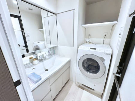 ���ʑ�E���ʏ� �傫�����₷���O�ʋ��Ő�����������ʑ�́A�g�����Ȃ݃`�F�b�N�┧�̂������ɂ������߂ł��B