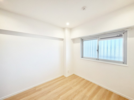 �q������ ����