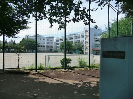 ���ӊ� ���Z�E���� 400m �������w�Z