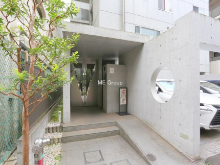 �G���g�����X -