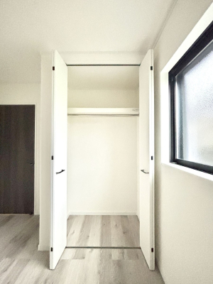 ���[ �����Ղ�̎��[�X�y�[�X�ŉ��K�ɕ�点���� 