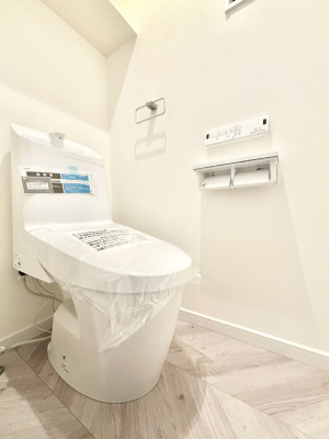 �g�C�� �g�C����1�K��2�K���ꂼ��ɔz�u����Ă��ĂƂĂ��֗��ł��B 