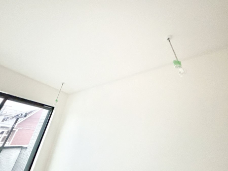 ���̑����� �����������|�[���B�~�J��ԕ��̎����ɑ劈�􂵂܂��B  