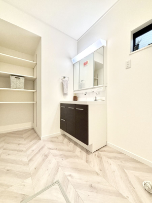 ���ʑ�E���ʏ� ���邢���ʏ��͖����̐g�x�x���y�����ł����Ⴂ�����ł��B