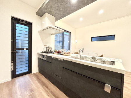 �L�b�`�� �������������I�ɁA�y�����I�V�X�e���L�b�`��  