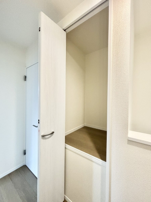 ���[ �|���p��␶���G�݂̕ۊǂɕ֗��ȘL�����[