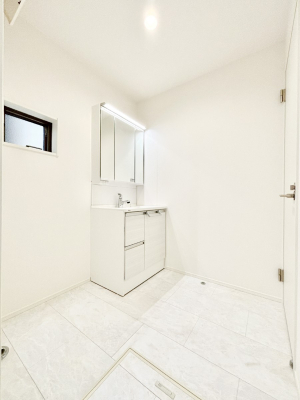 ���̑� �L�X�Ƃ�Ƃ�̂��郉���h���[�X�y�[�X�@