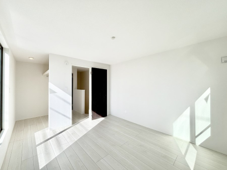 �Q�� �E�H�[�N�C���N���[�[�b�g�����邨�����B�G�߂��Ƃ̓���ւ����s�v�ŕ֗��ł��I