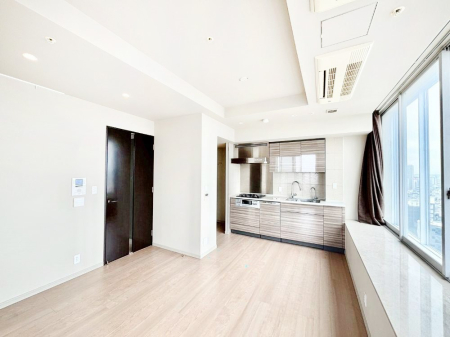 ���r���O �������������͋C�̂k�c�j�͉Ƒ��݂�Ȃ̉��K���