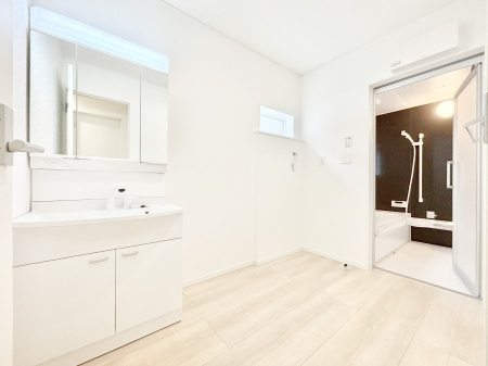 ���̑� �L�X�Ƃ�Ƃ�̂��郉���h���[�X�y�[�X�@