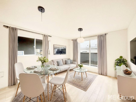 ���r���O ���Ƒ��̓��₩�Șb�����ŕ�܂�閾�邢���r���O  ���Ƌ��CG�ł�