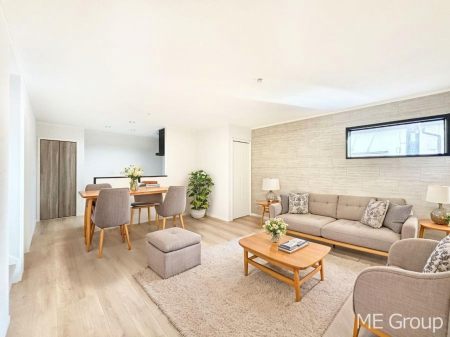 ���r���O �������������͋C�̂k�c�j�͉Ƒ��݂�Ȃ̉��K��ԁ��Ƌ��CG�ł�  