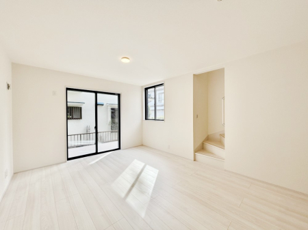 ���̑����� �Ƒ������R�ƏW�܂�e���̃X�y�[�X�ɂȂ肻��