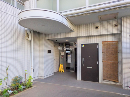 �G���g�����X -