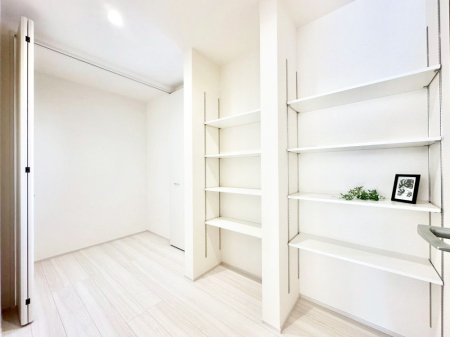 ���̑����� �L�b�`���ɂ̓p���g���[�I�H�ނ̃X�g�b�N�͂������A���p�i�̎��[�Ȃǎg�����͂��낢��I