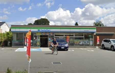 ���ӊ� �R���r�j 500m �t�@�~���[�}�[�g �������ٓV�ʂ�X