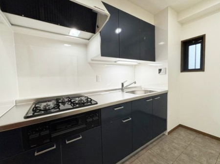 �L�b�`�� �������������I�ɁA�y�����I�V�X�e���L�b�`��