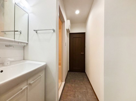 ���ʑ�E���ʏ� ������������ʉ��ώ��Œ��̐g�x�x�����K  