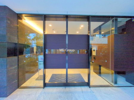 �G���g�����X -