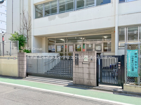 ���ӊ� ���w�Z 90m ���旧����܏��w�Z