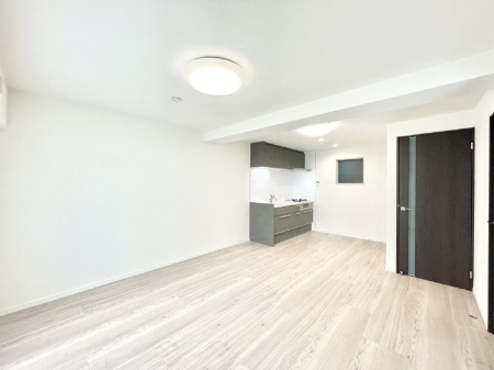 ���̑����� �Ƒ������R�ƏW�܂�e���̃X�y�[�X�ɂȂ肻��