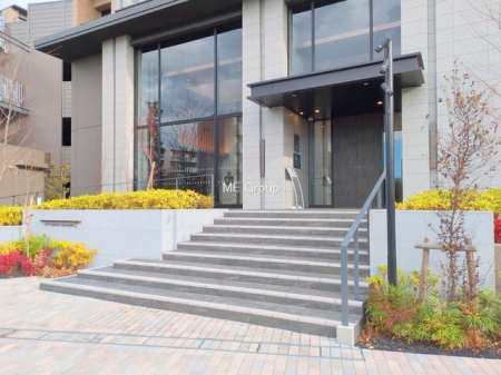 �G���g�����X -