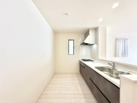 �L�b�`�� ��Ƃ肠��L�b�`���ł͂��Ƒ��Ɗy�������������ł��܂��B