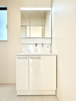 ���ʑ�E���ʏ� �傫�����₷���O�ʋ��Ő�����������ʑ�́A�g�����Ȃ݃`�F�b�N�┧�̂������ɂ������߂ł��B 