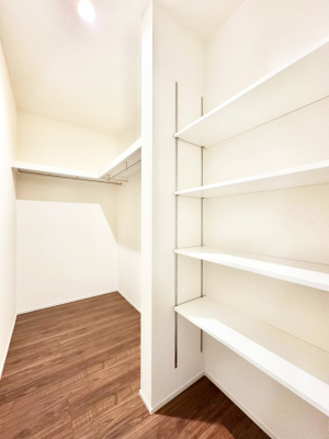 ���̑� �ߗނ��n���K�[�Ɋ|�����܂܎��[�ł���WIC�B�ߗނ̐������ڂ����₷���ĕ֗��ł��I